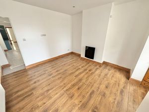 Lounge- click for photo gallery